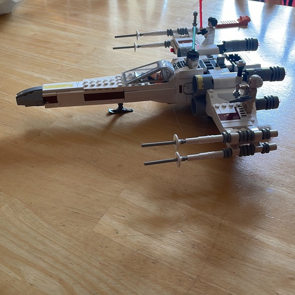 Luke Skywalker’s X-Wing Fighter Jet - Picture 3 of 3